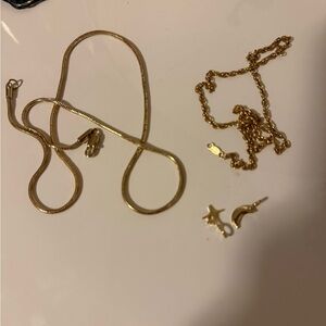 Elegant Gold Necklaces and pendants